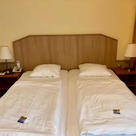 Hotel Am Rathaus 3*